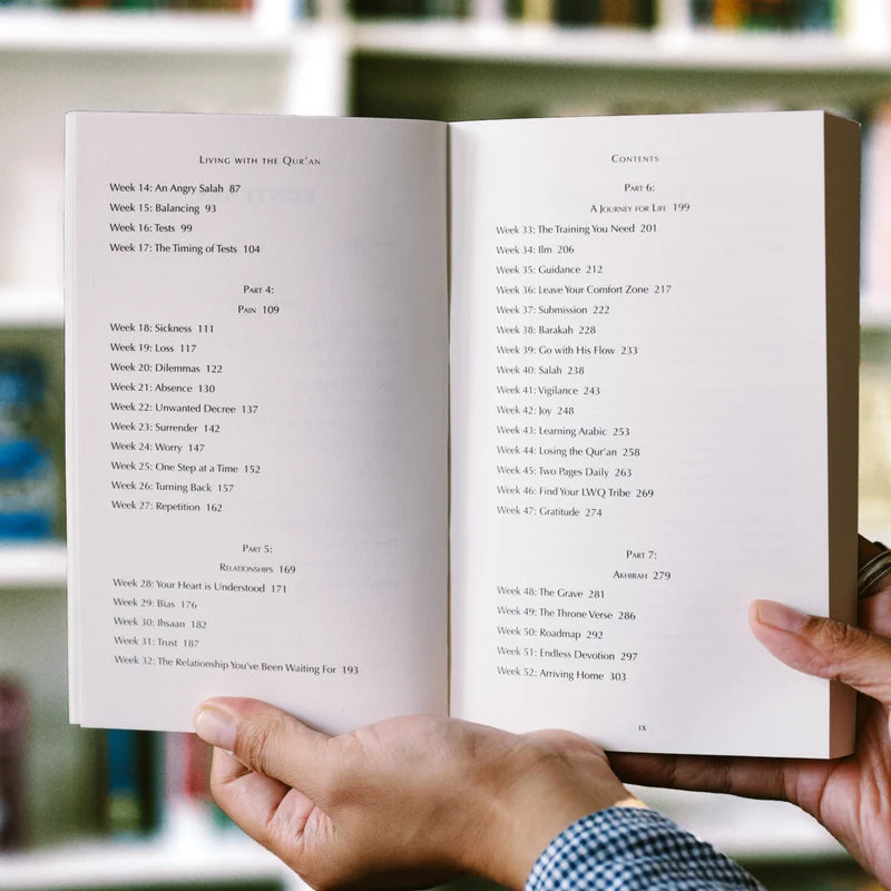 Living with the Qur'an: A Yearlong Journey to Falling in Love with Allah's Words