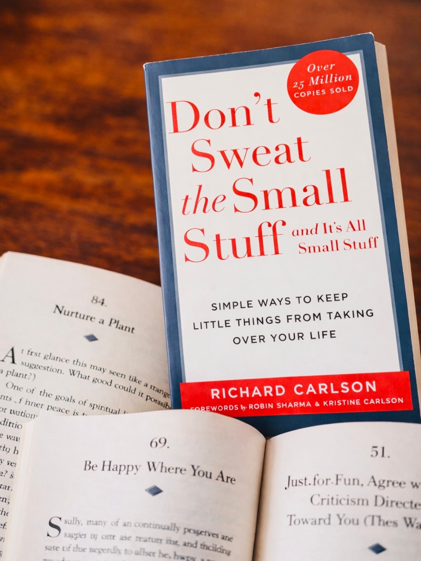 Don't Sweat the Small Stuff Paperback | Stress Management & Personal Growth Self-Help Book by Richard Carlson | Kitab Markaz