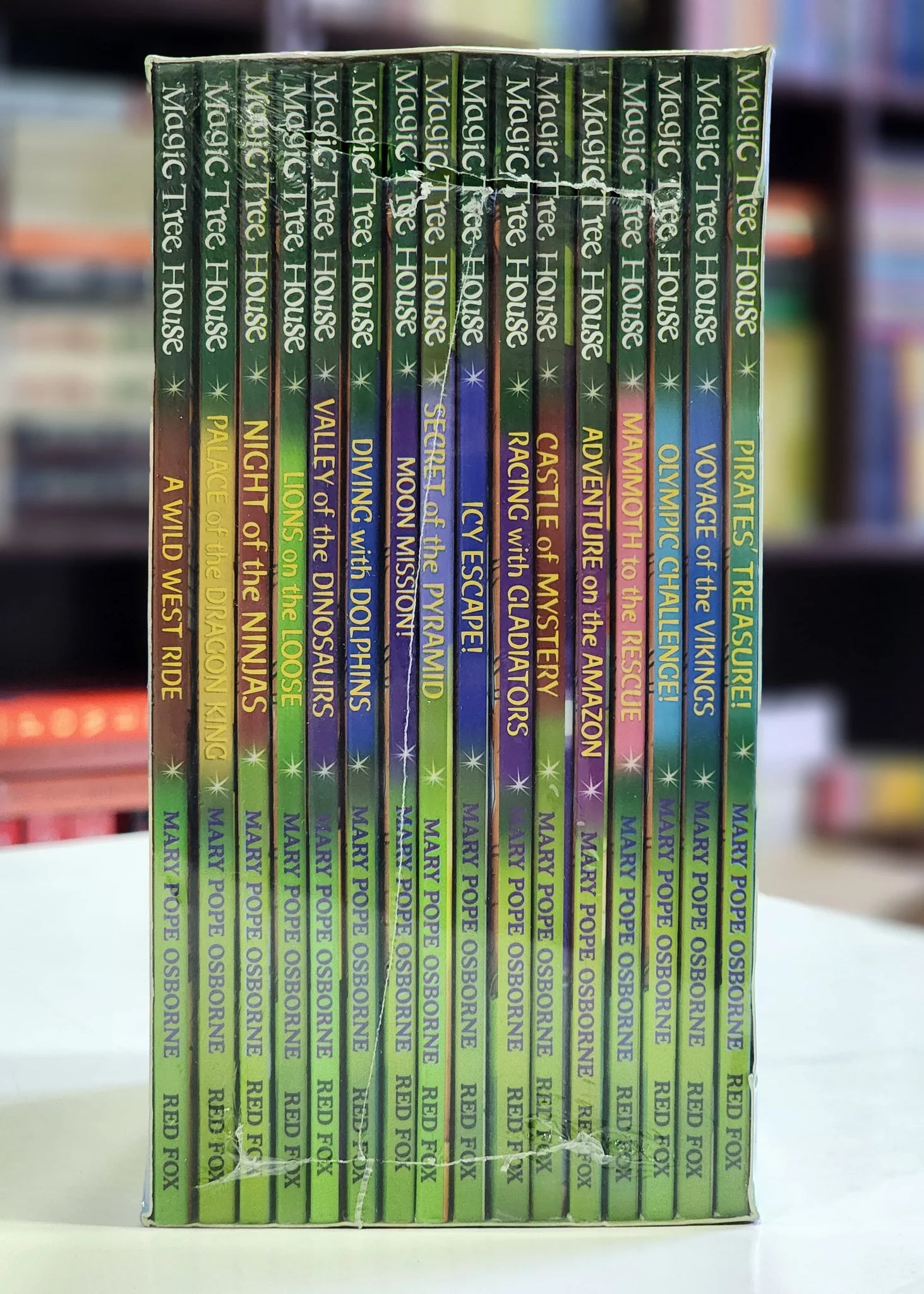 Magic Tree House Box Set by Mary Pope Osborne – 16 Books Collection